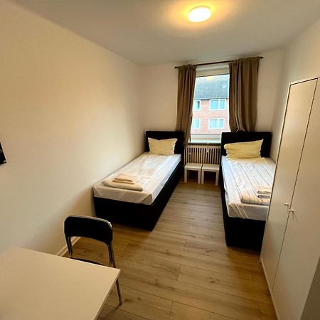 3-Zimmer Monteurwohnung Mit Balkon Neumünster Buitenkant foto